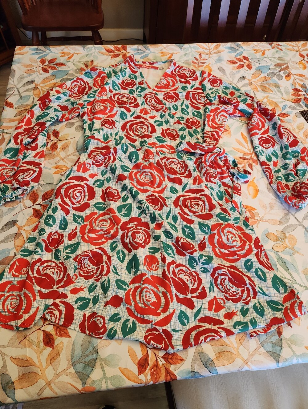 Shinesty Floral V-Neck Long Sleeve Kentucky Derby Dress Red Rose Print - Large